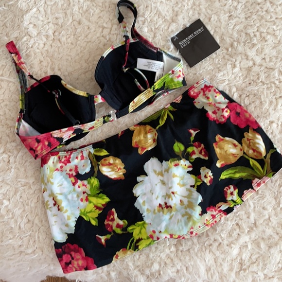 New Women’s Bikini Bathing Suit by Newport News - Picture 3 of 10